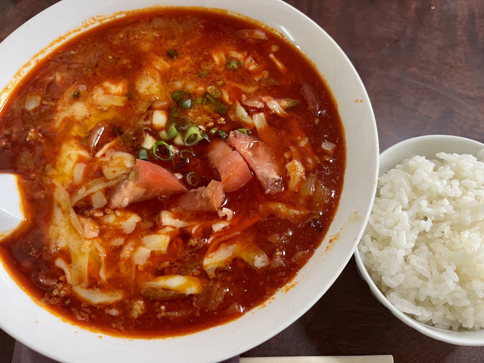 トマト担々麺