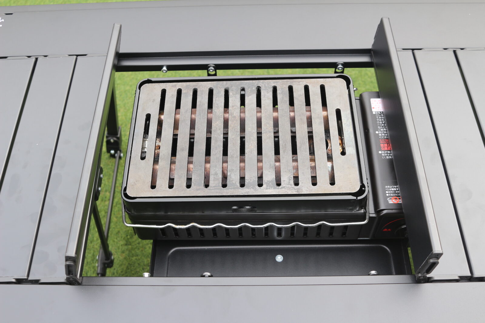 炉端焼器とアルミユニットテーブル