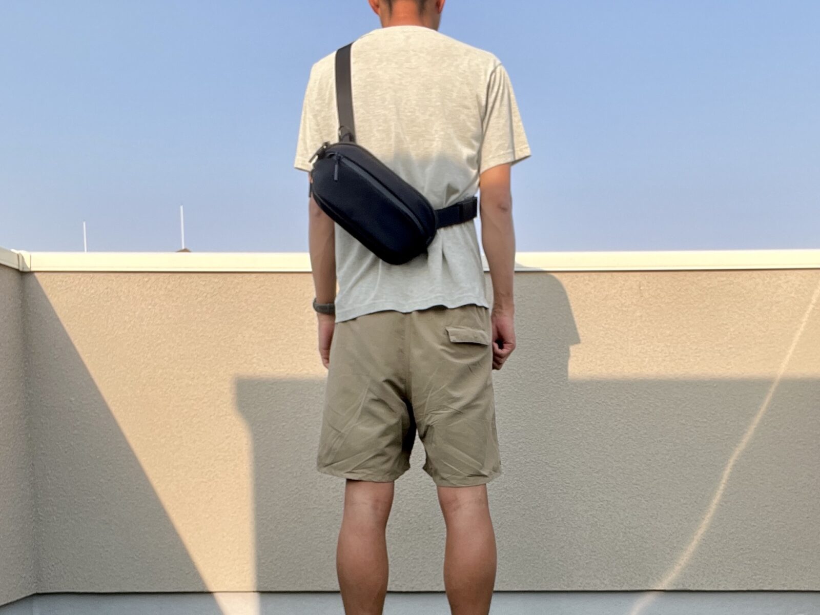 後ろから